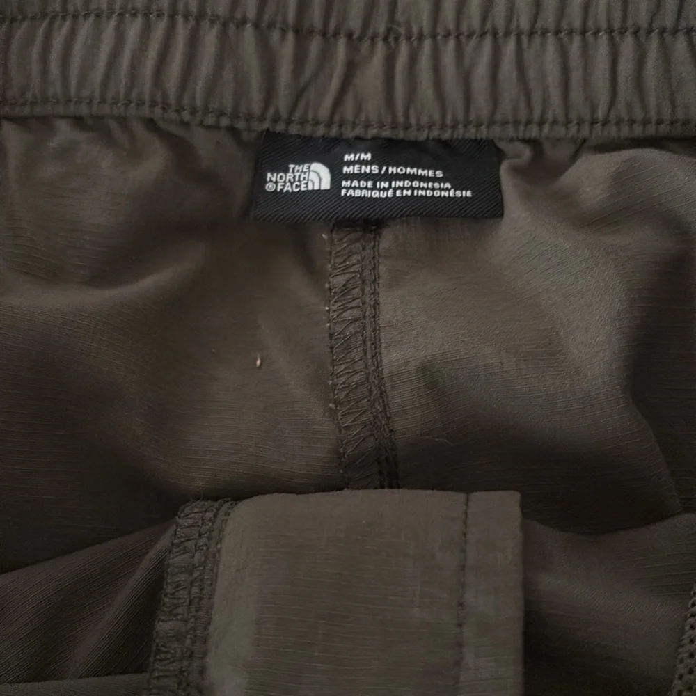 The North Face‎ Men's Olive/Green Nylon Shorts